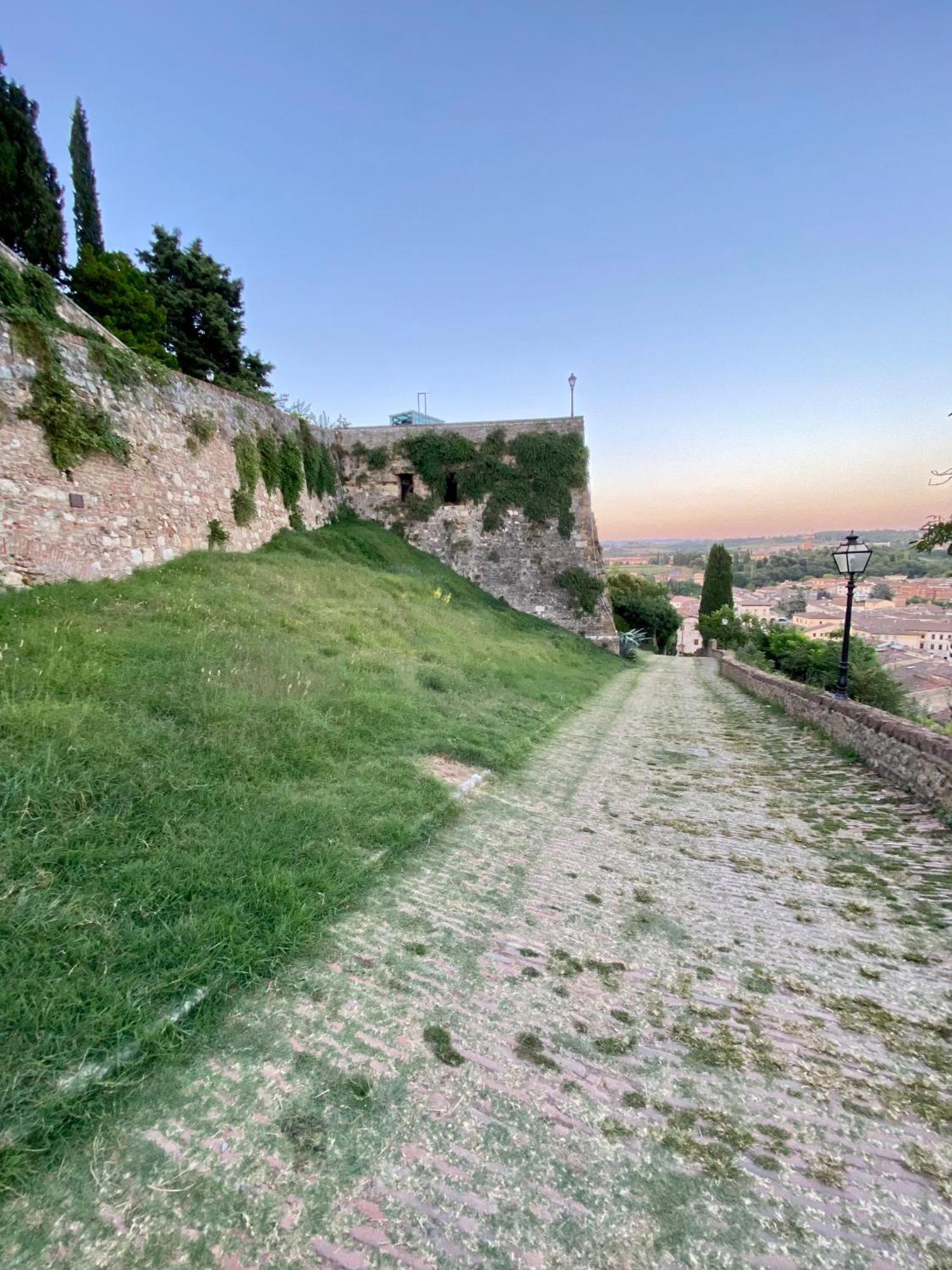 La Torre Di Canonica Colle Val D'Elsa Esterno foto